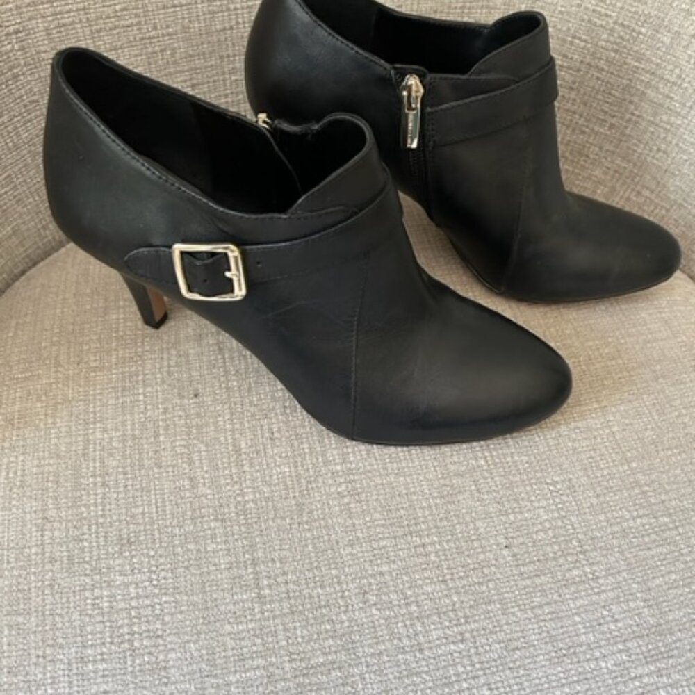 Vince Camuto Black Leather Heeled Bootie